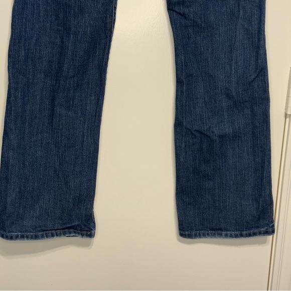 Lucky Brand Regular Inseam mid Rise Blue Denim Boot Cut Jeans size 6 (28) - Picture 8 of 13
